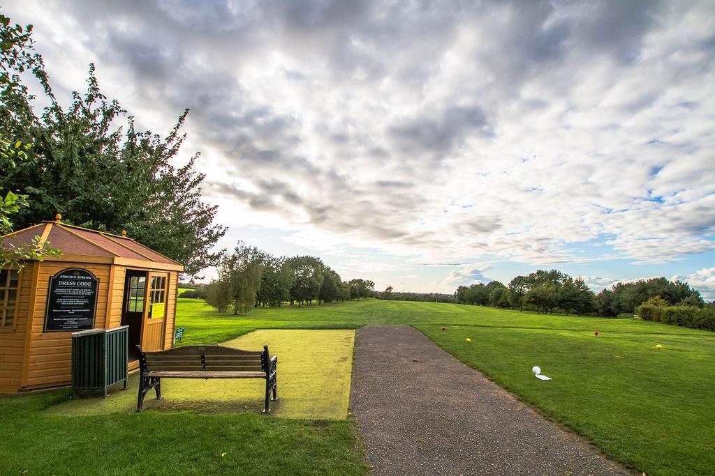 Mendip Spring Golf And Country Club Hostal Churchill  Exterior foto